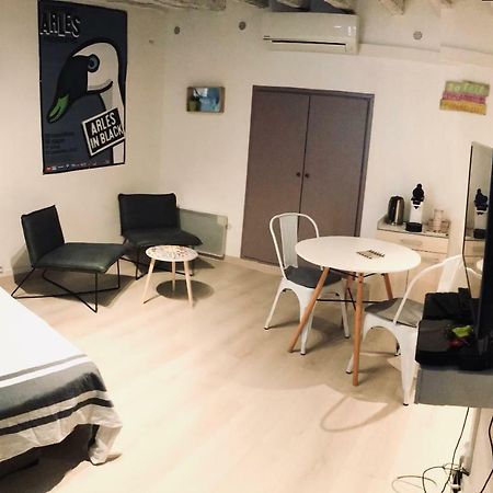 Studio Typique Et Cosy Climatise. Арль Экстерьер фото